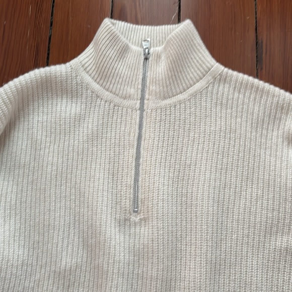 Sweater - Picture 2 of 3